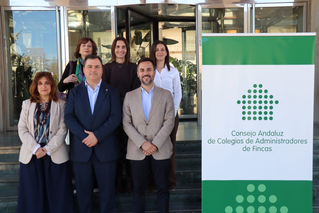 Un encuentro de trabajo y reflexión donde se han compartido ideas, experiencias y líneas de actuación para seguir impulsando el presente y el futuro de la profesión. Cerramos estas jornadas con una hoja de ruta clara y renovada ilusión para continuar fortaleciendo el trabajo colegial y mejorar el servicio a las comunidades de propietarios.